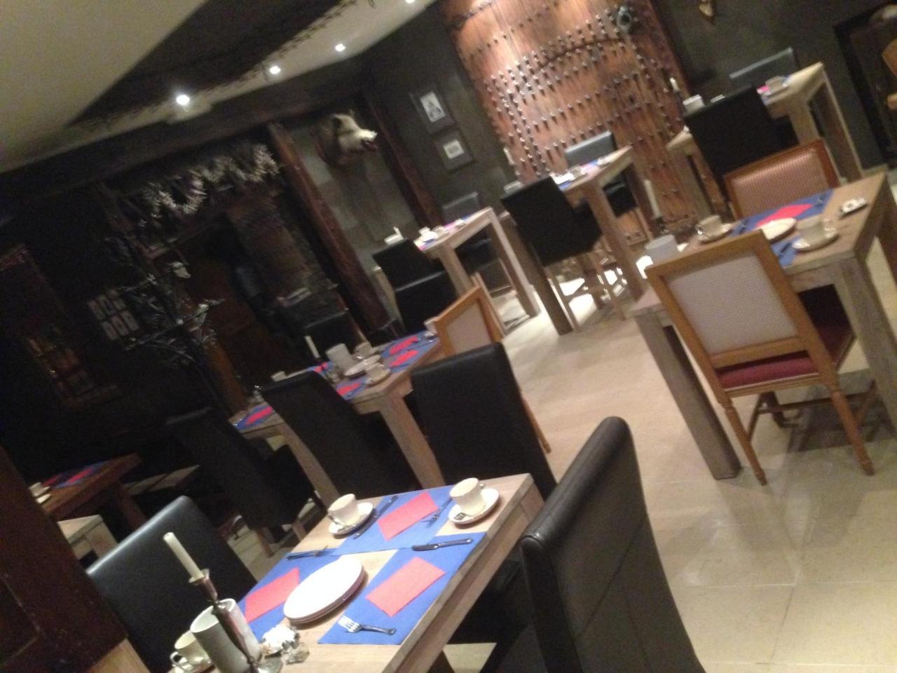 Hotel Restaurant Le Cosy Буйон Екстер'єр фото